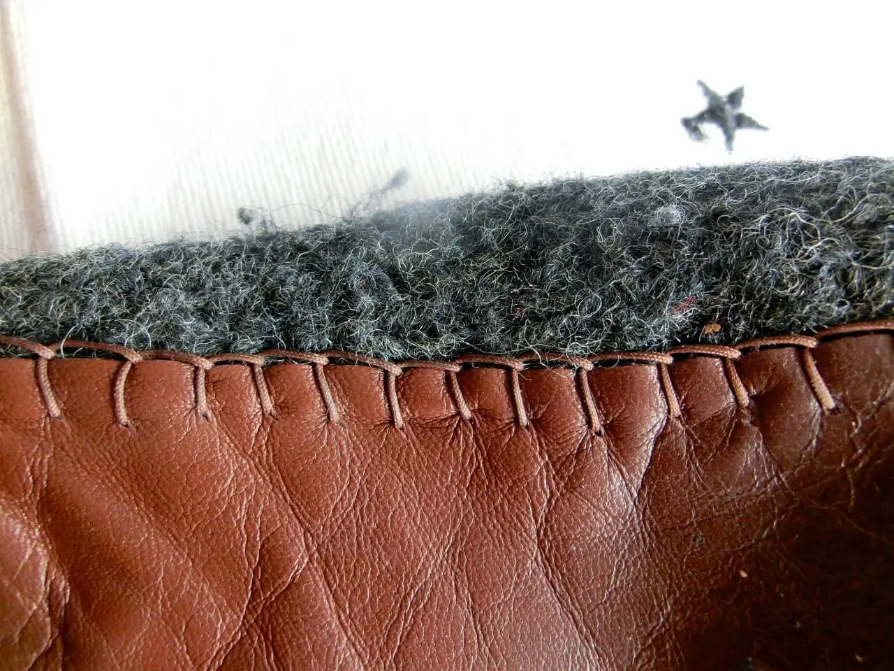 tovede tøfler med skinnsåler